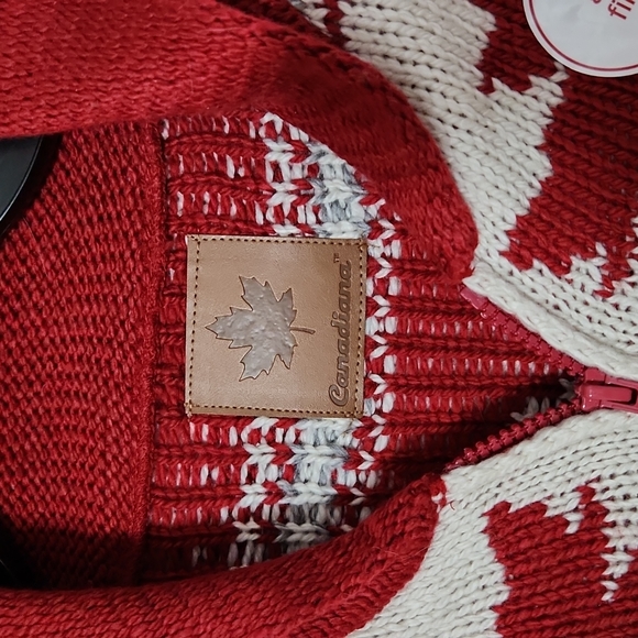 Campfire Ready 🔥 🌼HPx2 🍁 NWT Canadiana Nordic zipp Girls XL Sweater w/moose - Picture 5 of 14